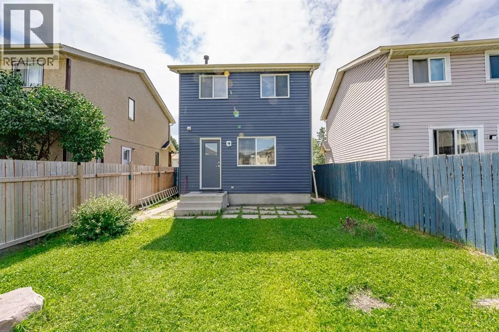 343 Falshire Way NE