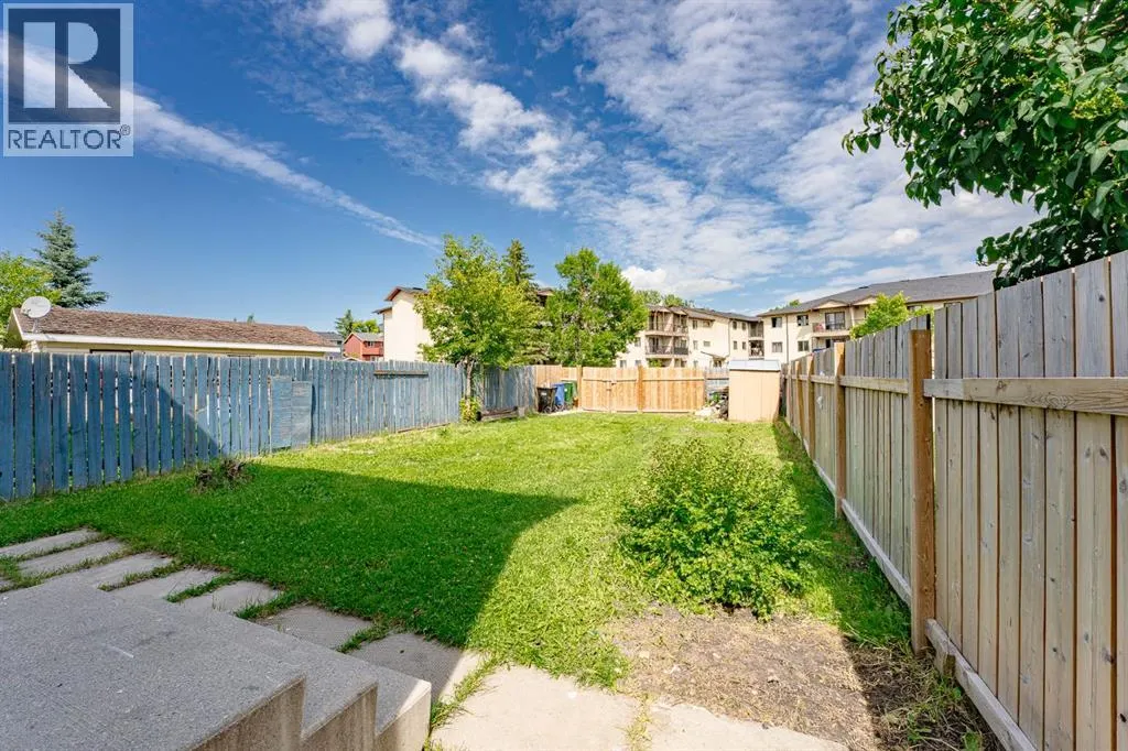 343 Falshire Way NE