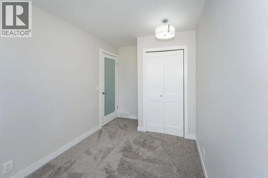343 Falshire Way NE