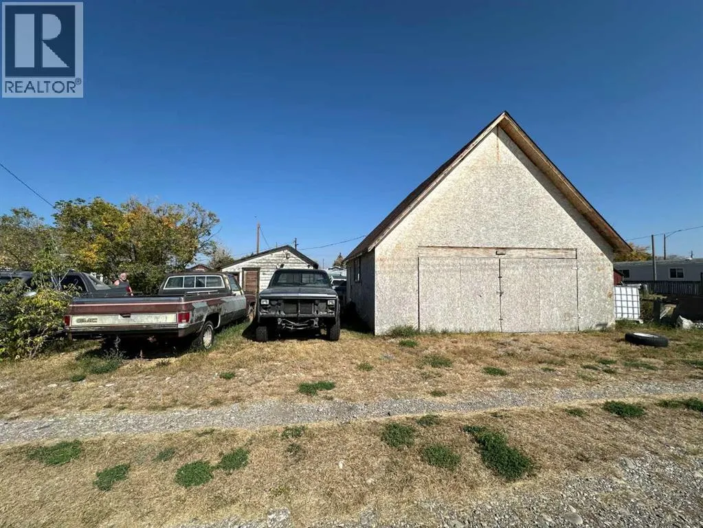 102B 10 Street