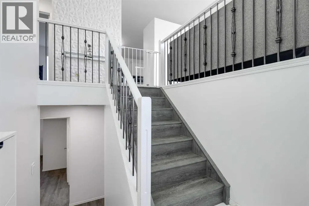 44 Parkside Crescent