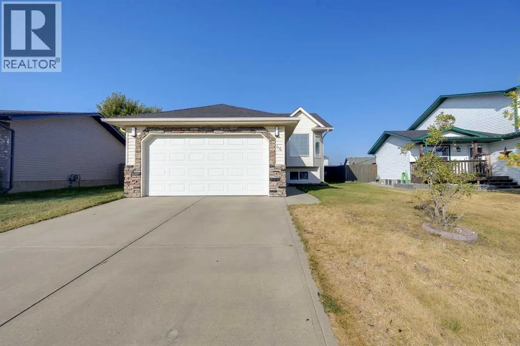 44 Parkside Crescent