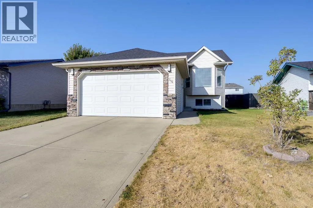 44 Parkside Crescent