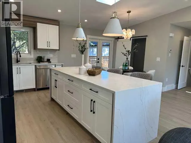 1 Cherovan Drive SW