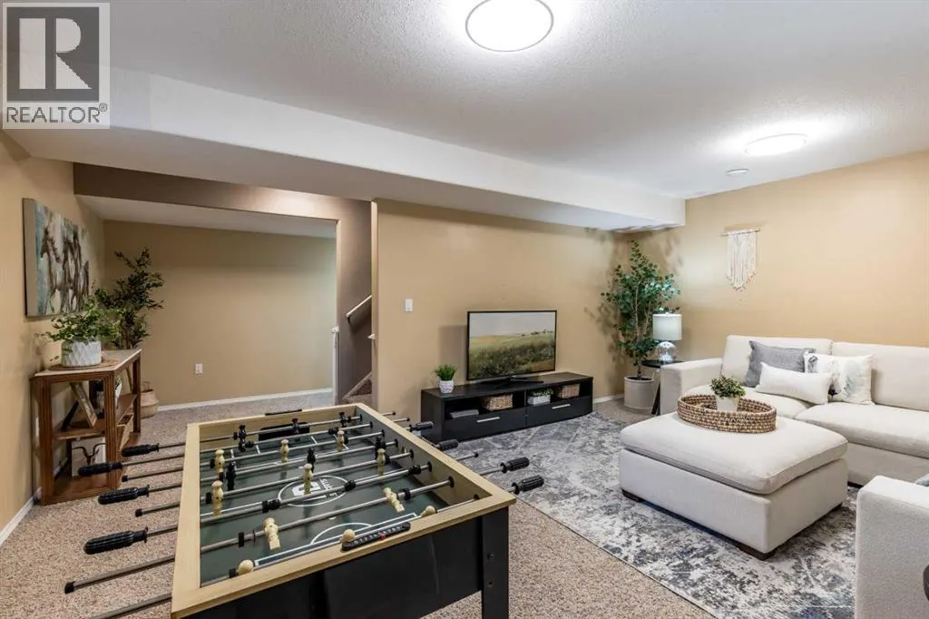 310 Jesmond Drive SW