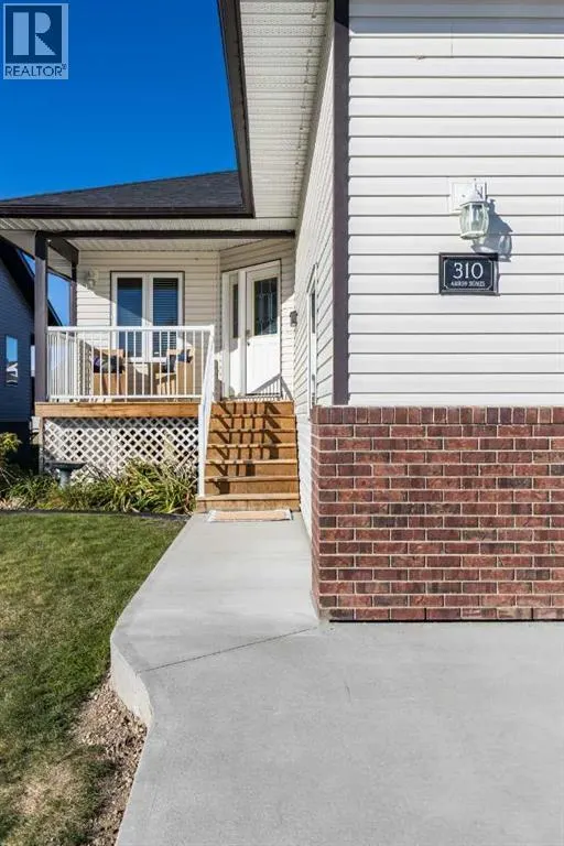 310 Jesmond Drive SW