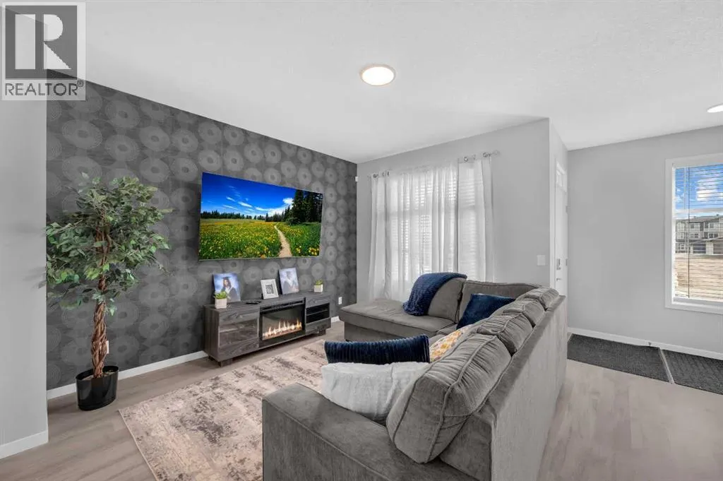 220 Cornerstone Grove NE