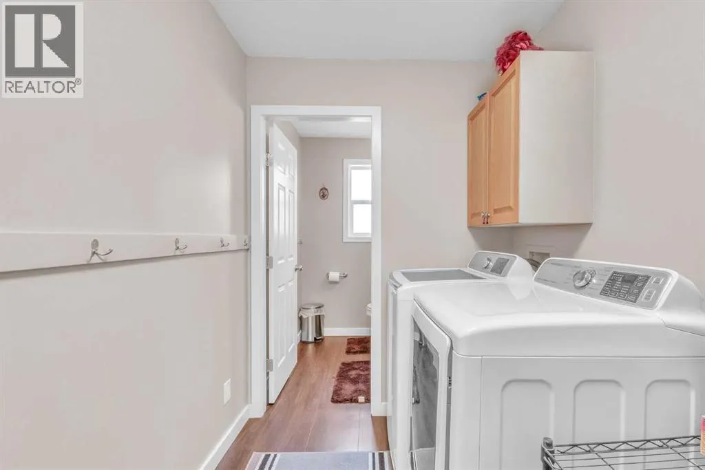 270046 Township Road 284