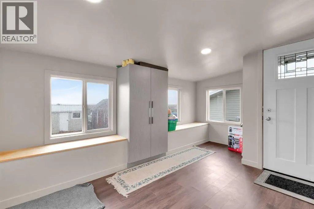 270046 Township Road 284