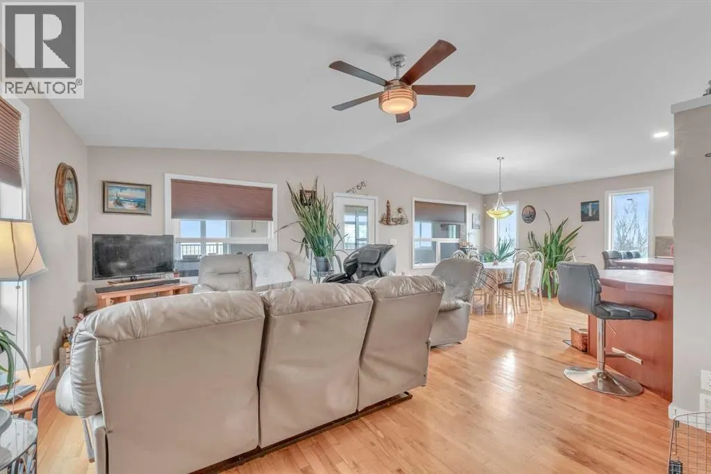 270046 Township Road 284