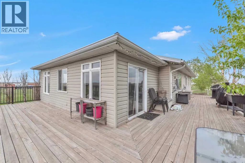 270046 Township Road 284