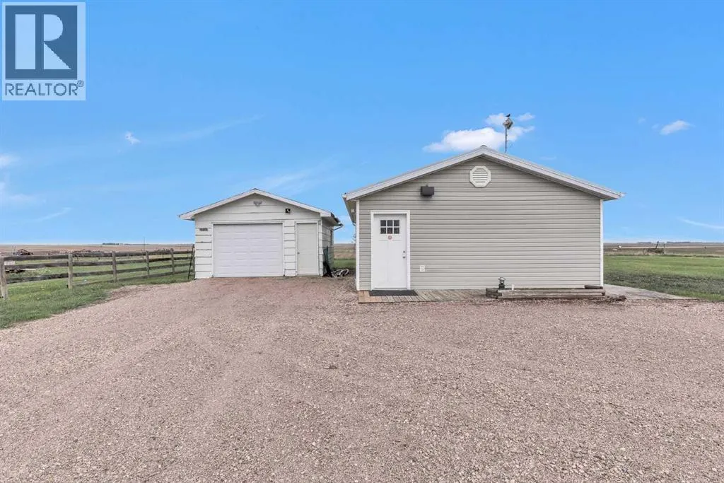 270046 Township Road 284