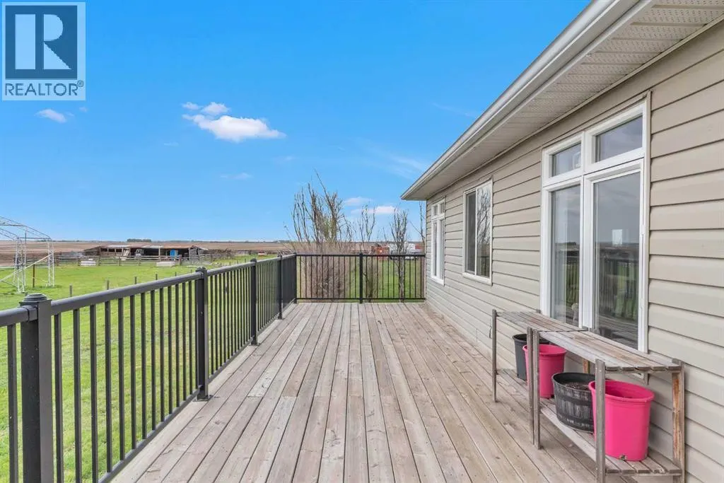 270046 Township Road 284