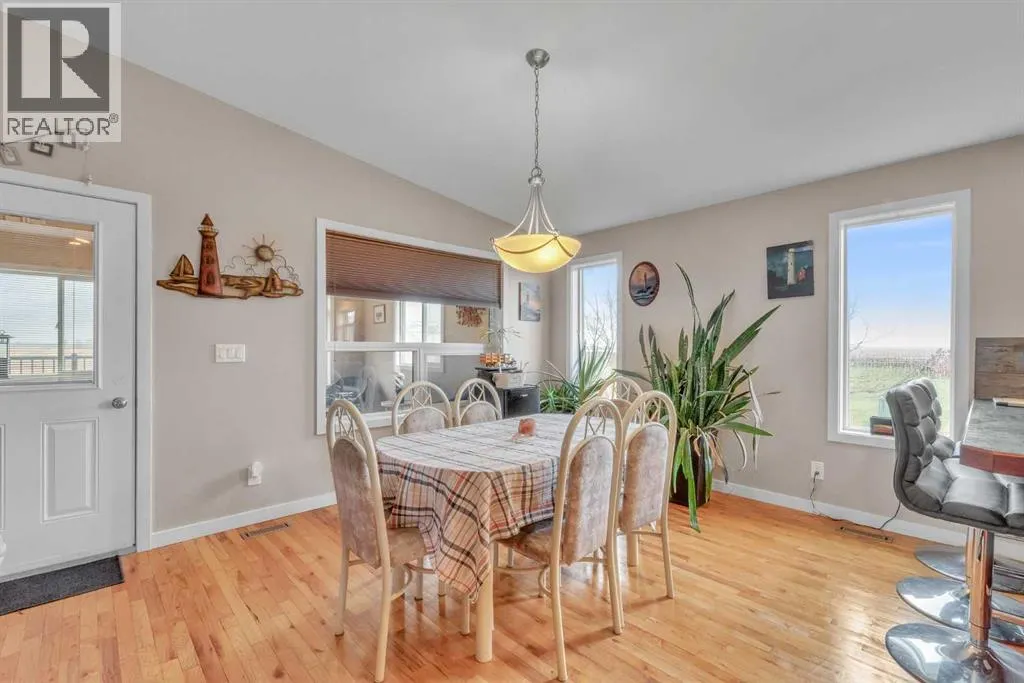 270046 Township Road 284