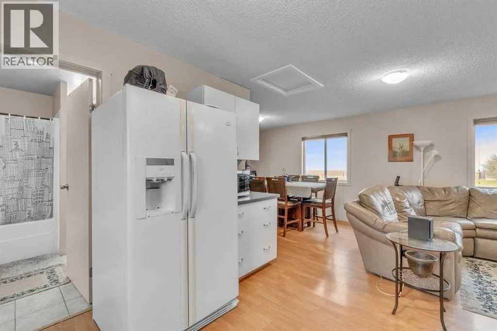 270046 Township Road 284