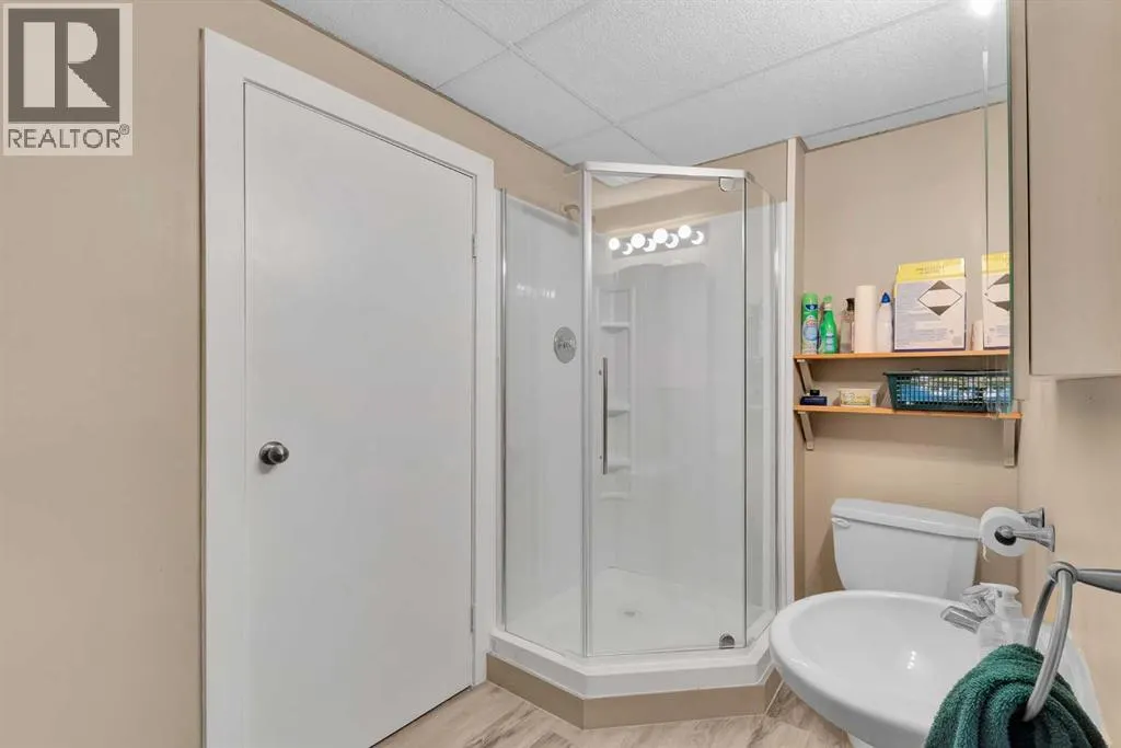 270046 Township Road 284