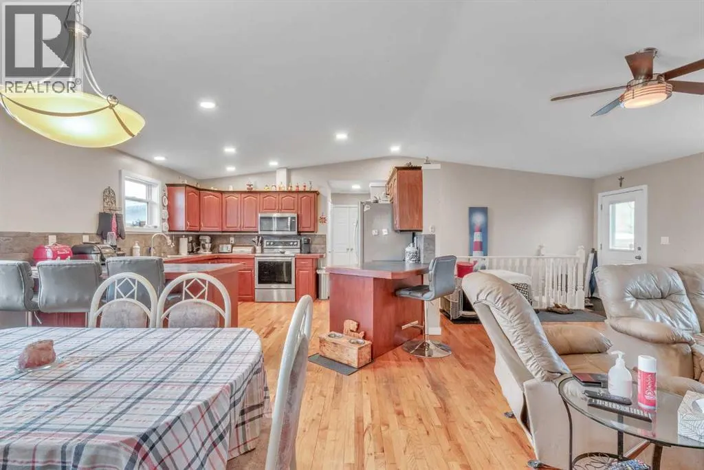 270046 Township Road 284