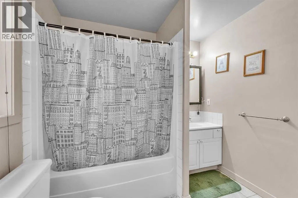 270046 Township Road 284