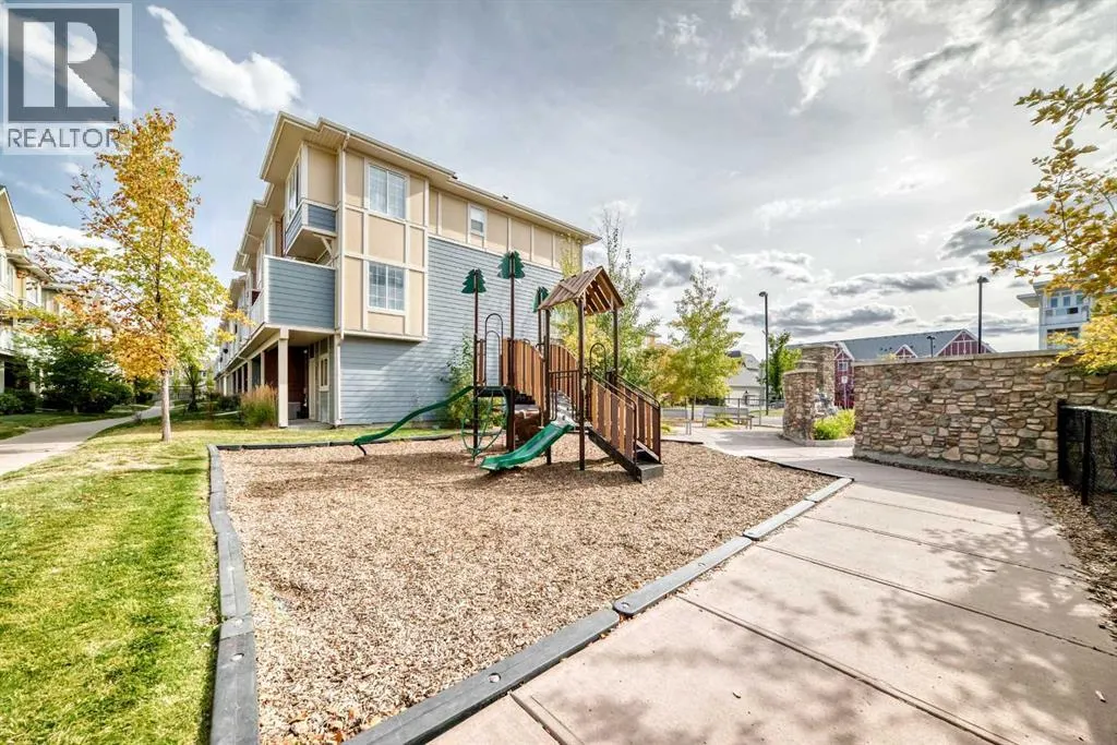 128 Marquis Lane SE