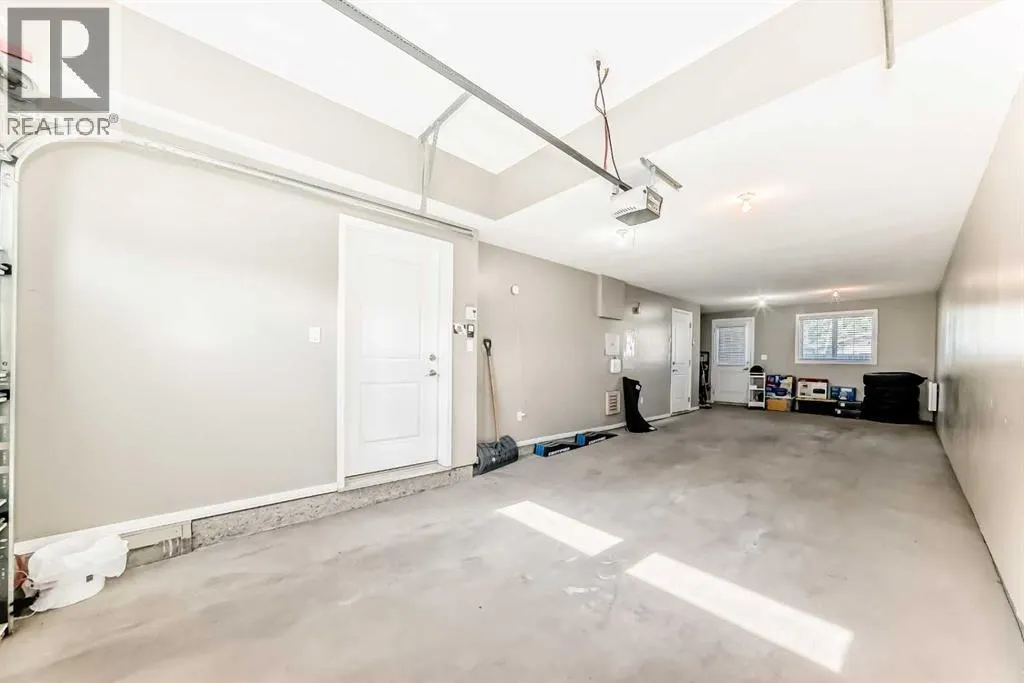 128 Marquis Lane SE