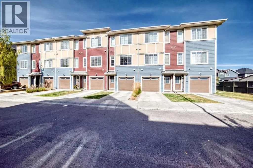 128 Marquis Lane SE