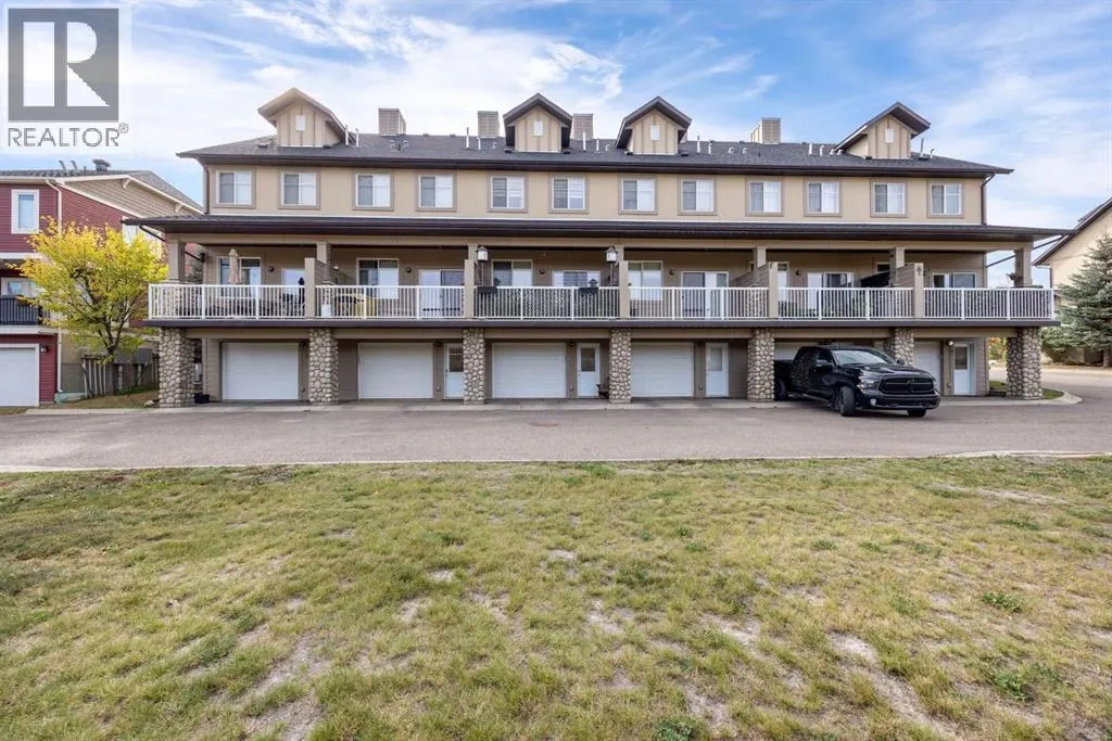 12, 136 Fontaine Crescent