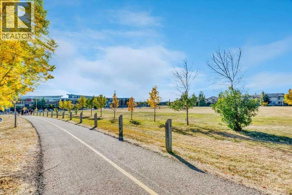 89 Springborough Boulevard SW
