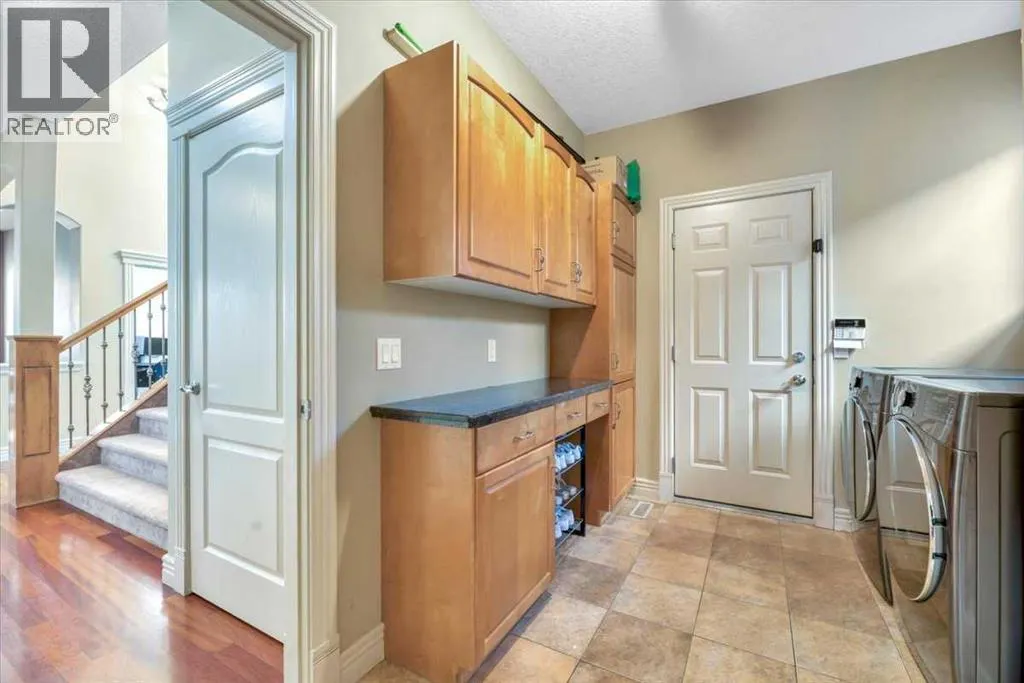 89 Springborough Boulevard SW