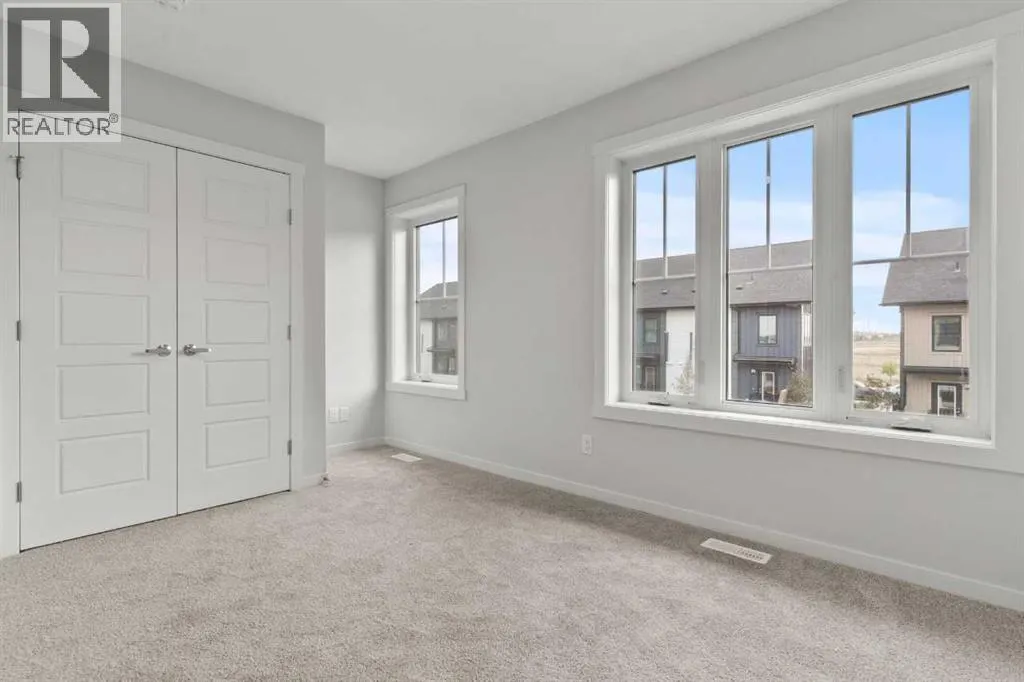 110, 40 Livingston Parade NE