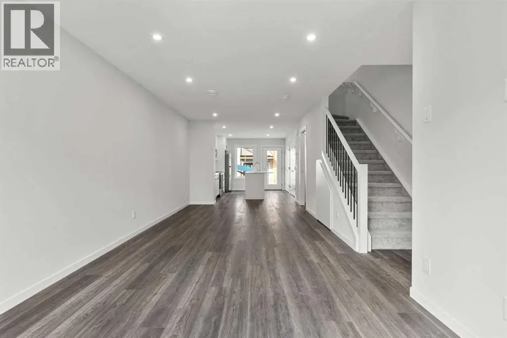 110, 40 Livingston Parade NE