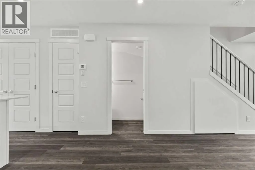 110, 40 Livingston Parade NE