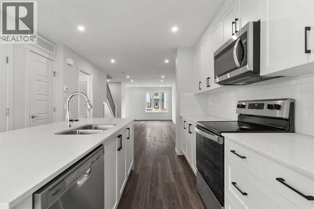110, 40 Livingston Parade NE