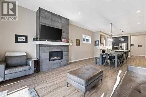 14 Cranbrook Common SE