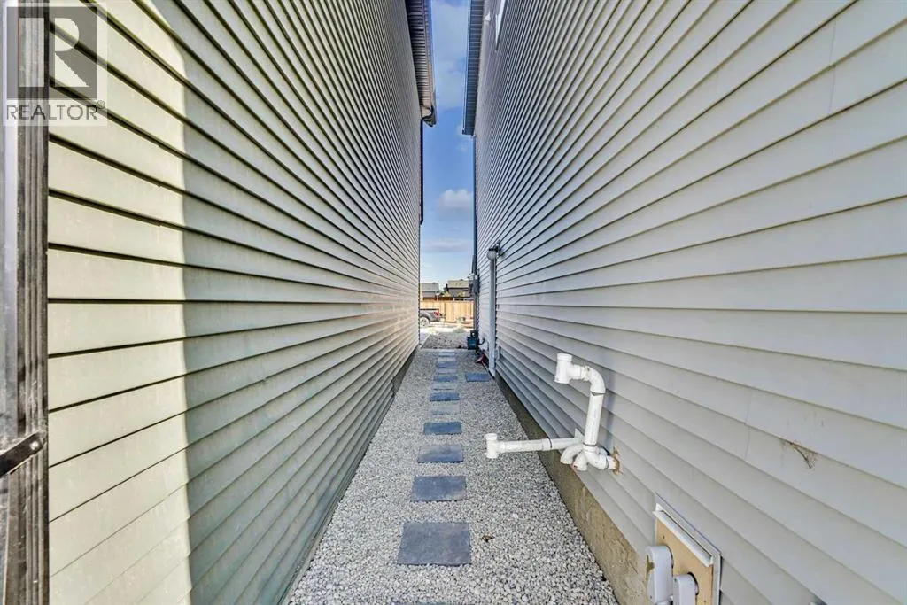 239 Savoy Landing SE