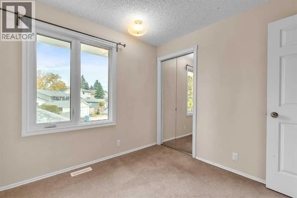 147 Scenic Way NW