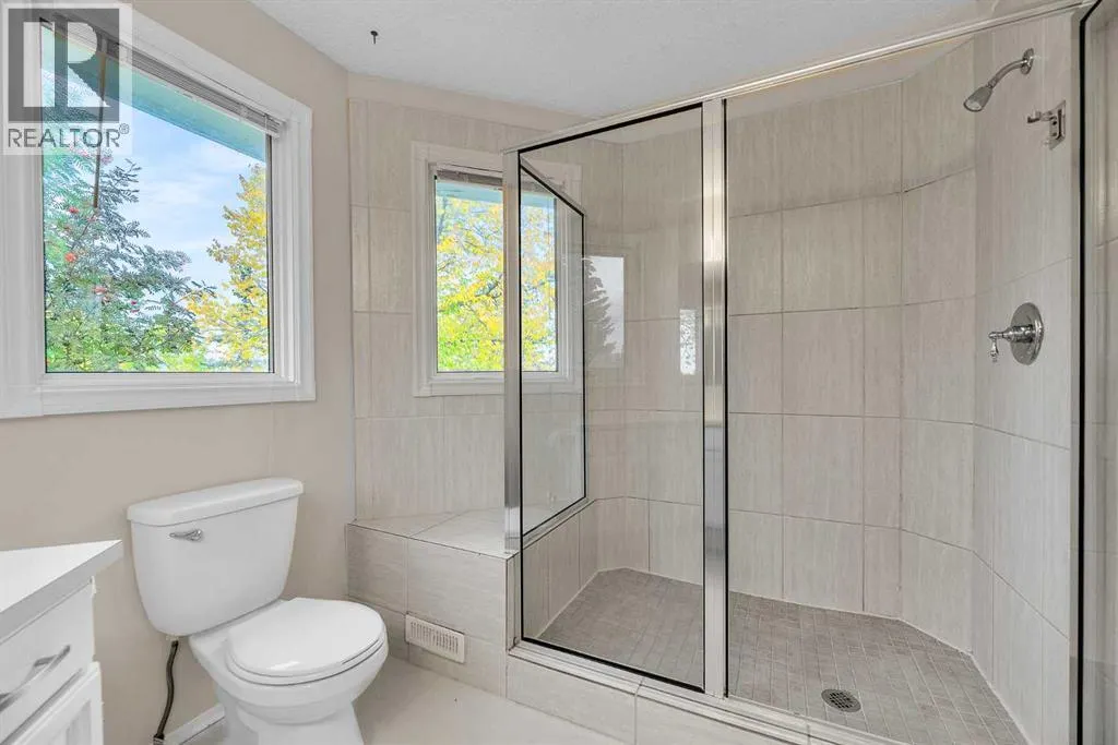 147 Scenic Way NW