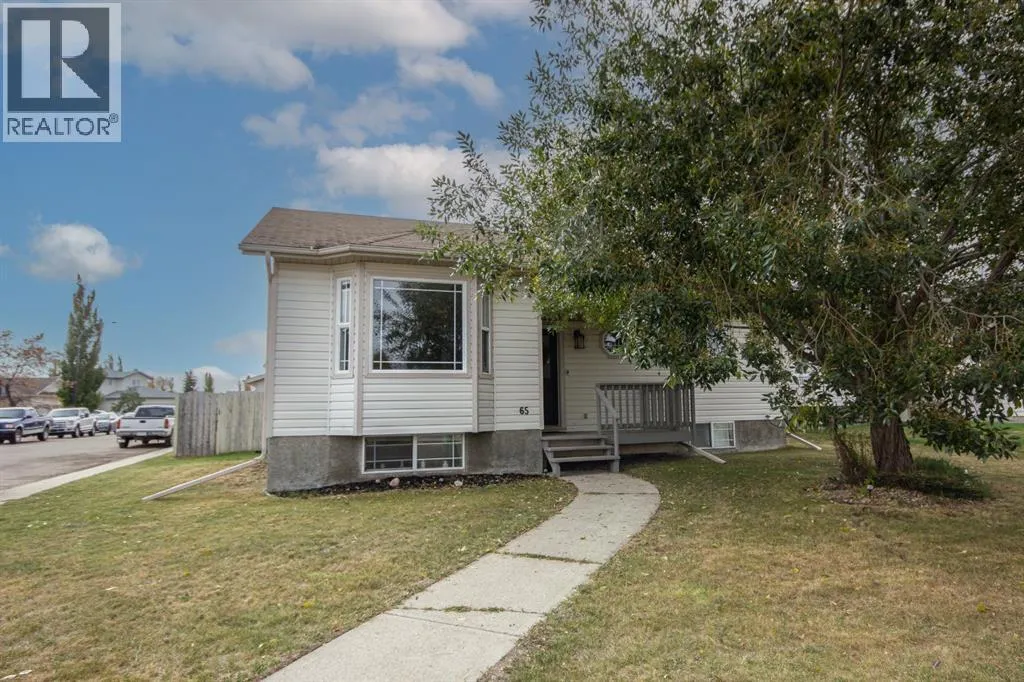 65 Lamont Close