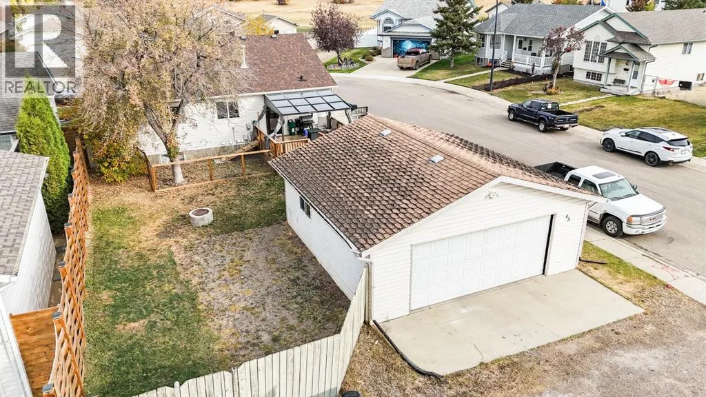 65 Lamont Close