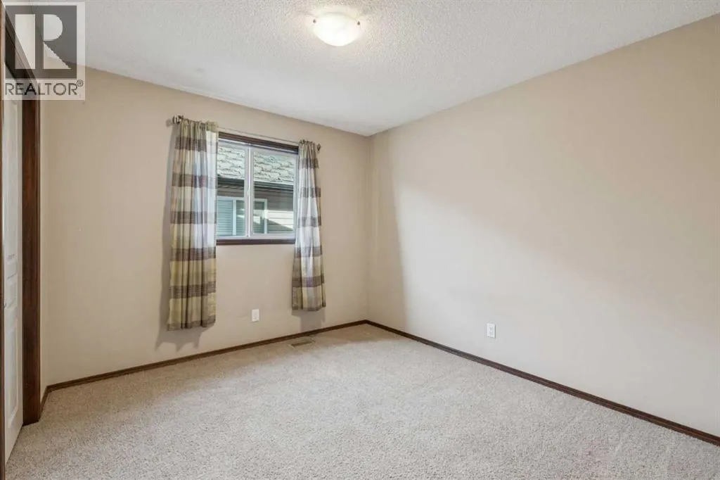 98 Cranwell Common SE