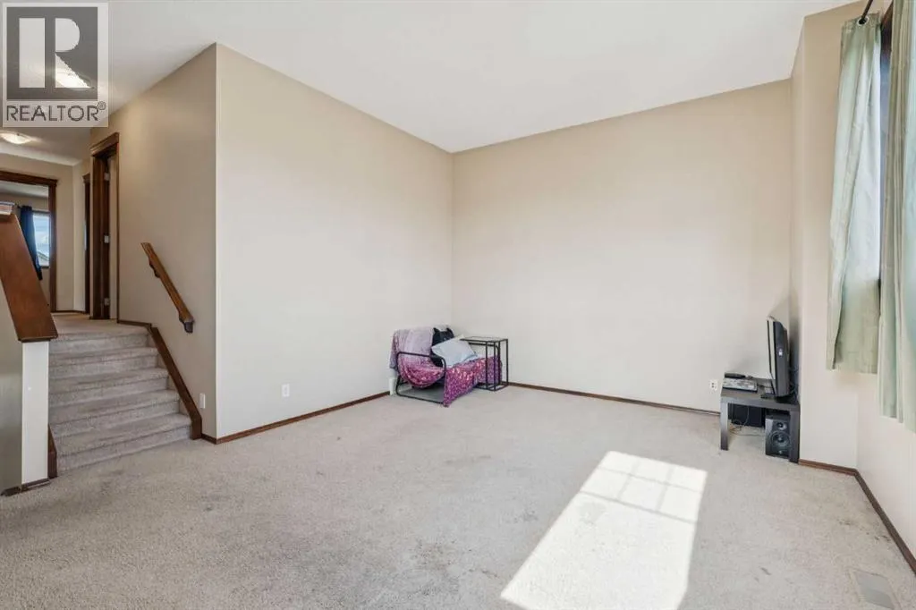 98 Cranwell Common SE