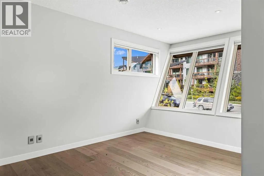 204, 105 Stewart Creek Rise SW