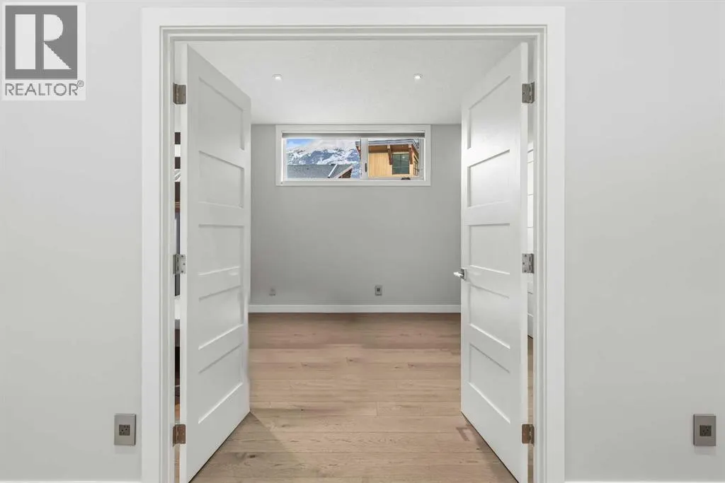 204, 105 Stewart Creek Rise SW