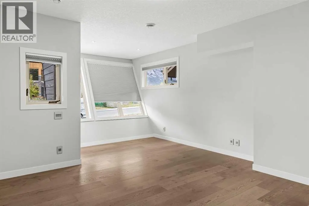 204, 105 Stewart Creek Rise SW