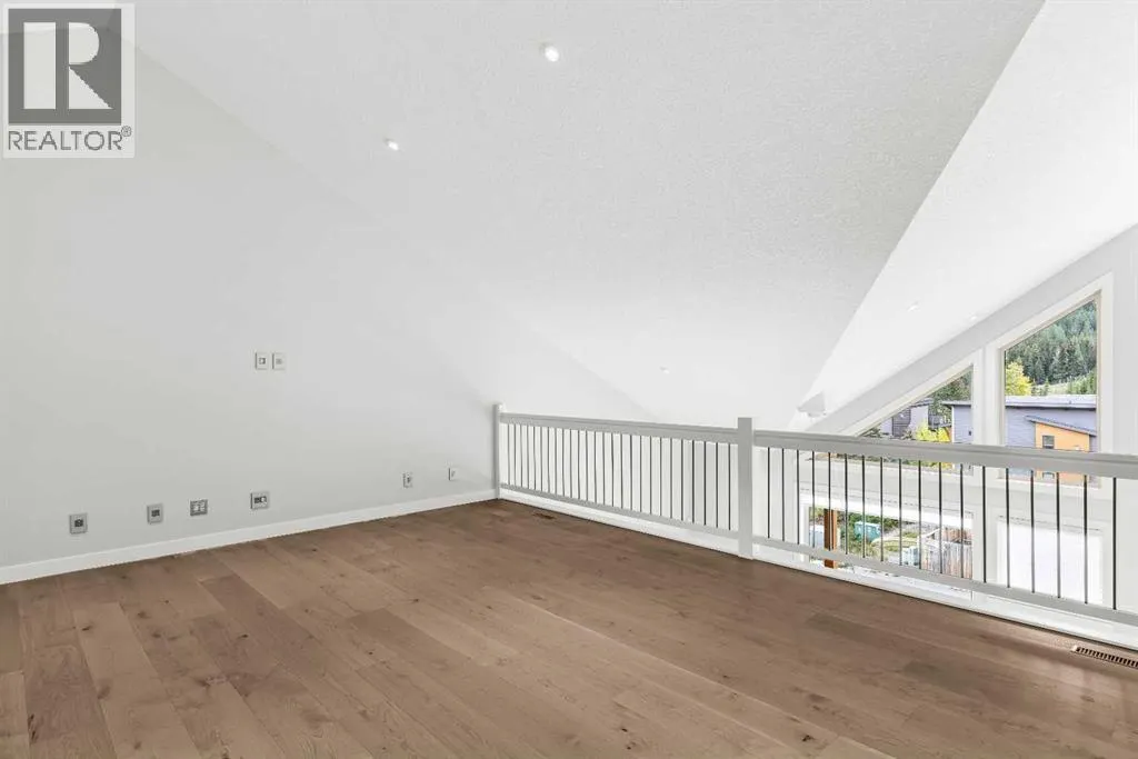 204, 105 Stewart Creek Rise SW
