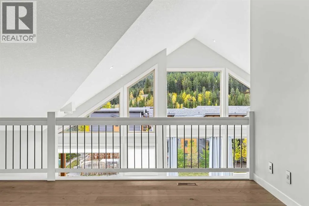 204, 105 Stewart Creek Rise SW