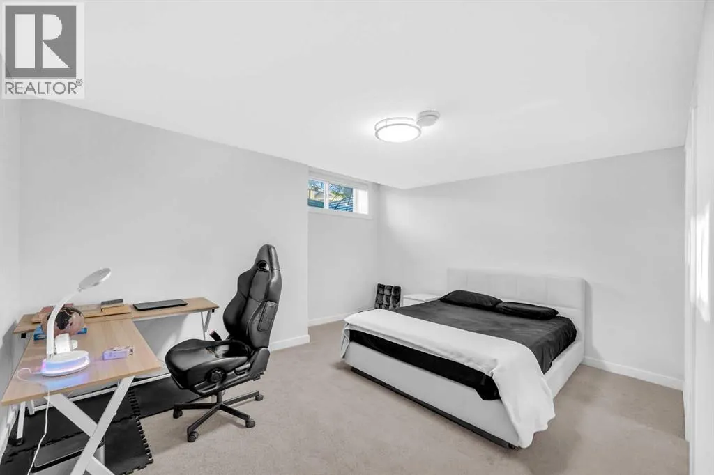 134 Corner Meadows Common NE