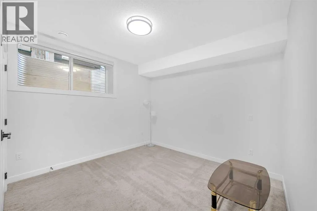 134 Corner Meadows Common NE