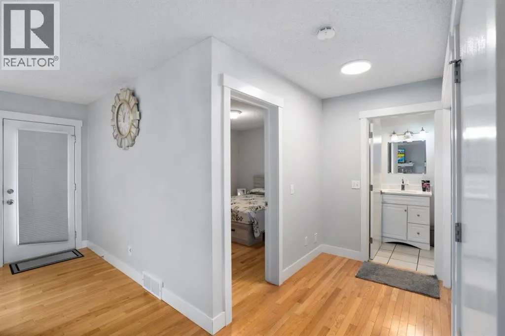 169 Coral Sands Terrace NE