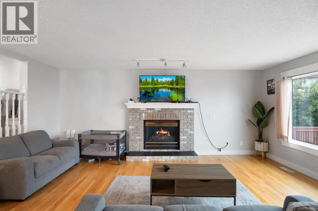 169 Coral Sands Terrace NE