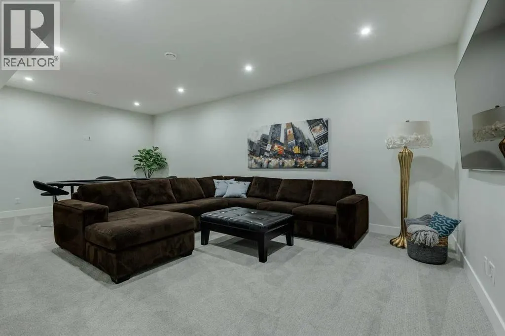 33 Paintbrush Park